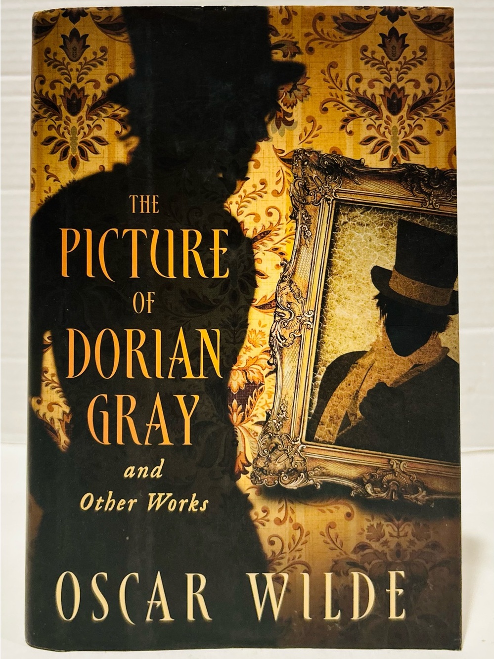 Dark Academia goth literary classic! The Picture of Dorian Gray by Oscar Wilde